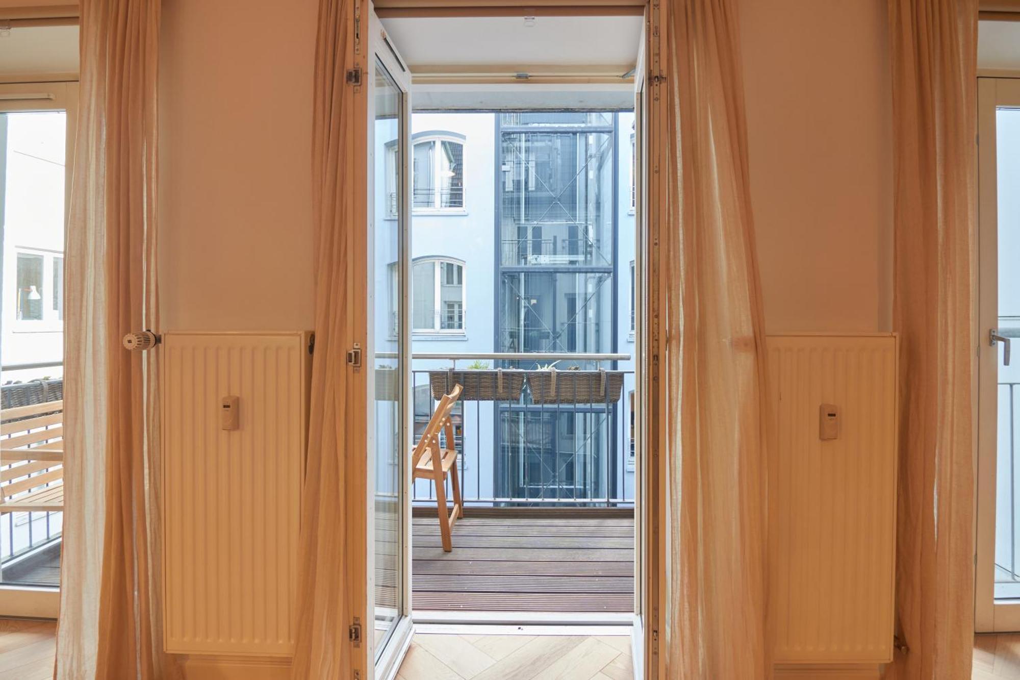 Designer 2 Bedroom With Private Balcony * København