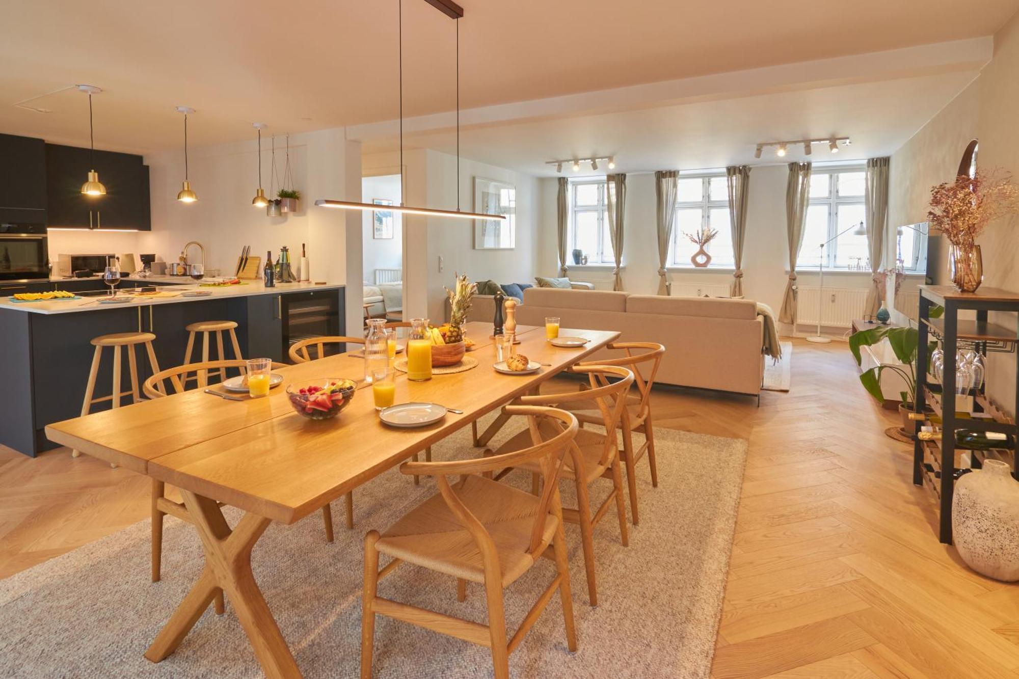Leilighet Designer 2 Bedroom With Private Balcony *
