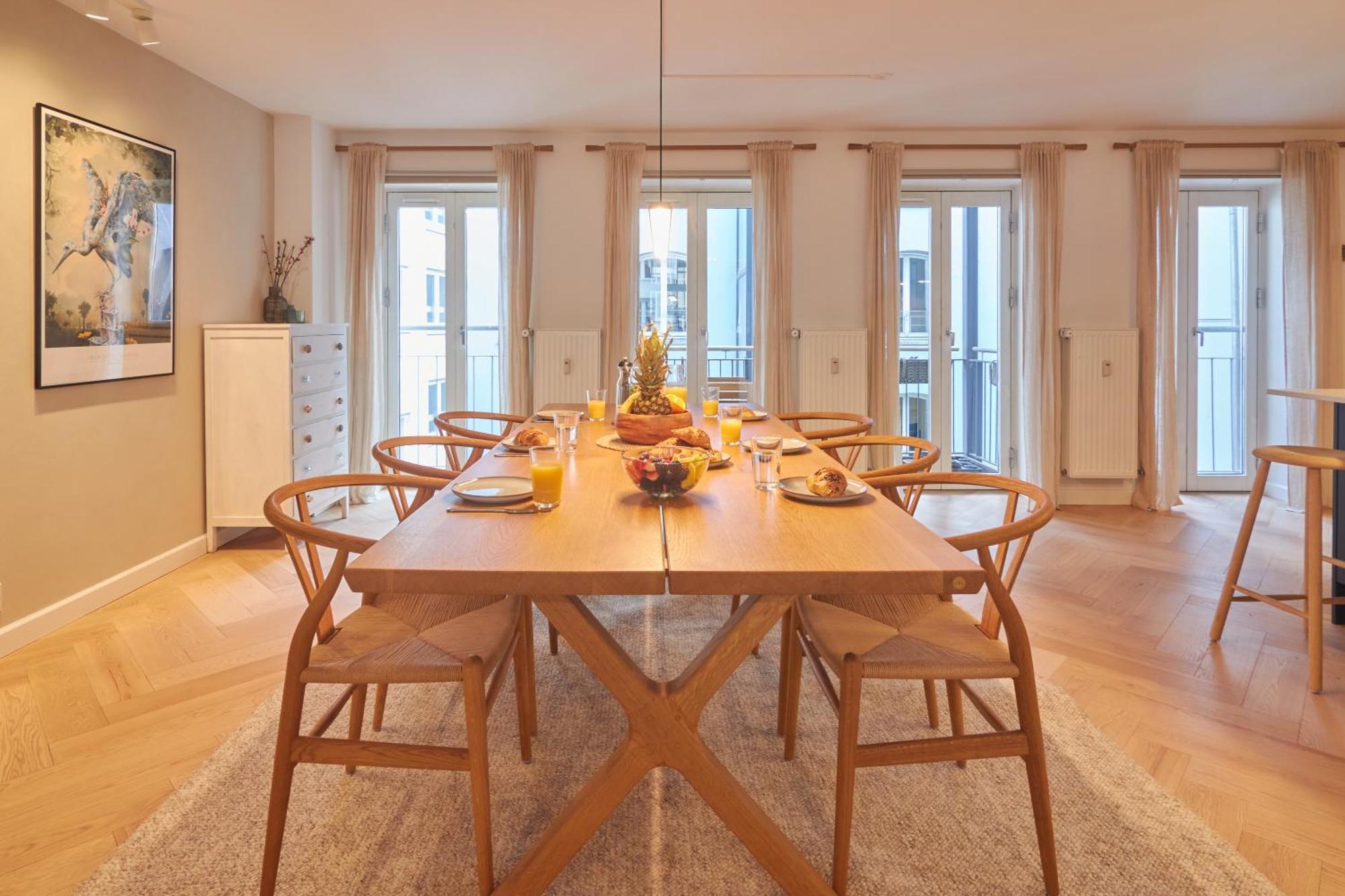 Designer 2 Bedroom With Private Balcony Apartment