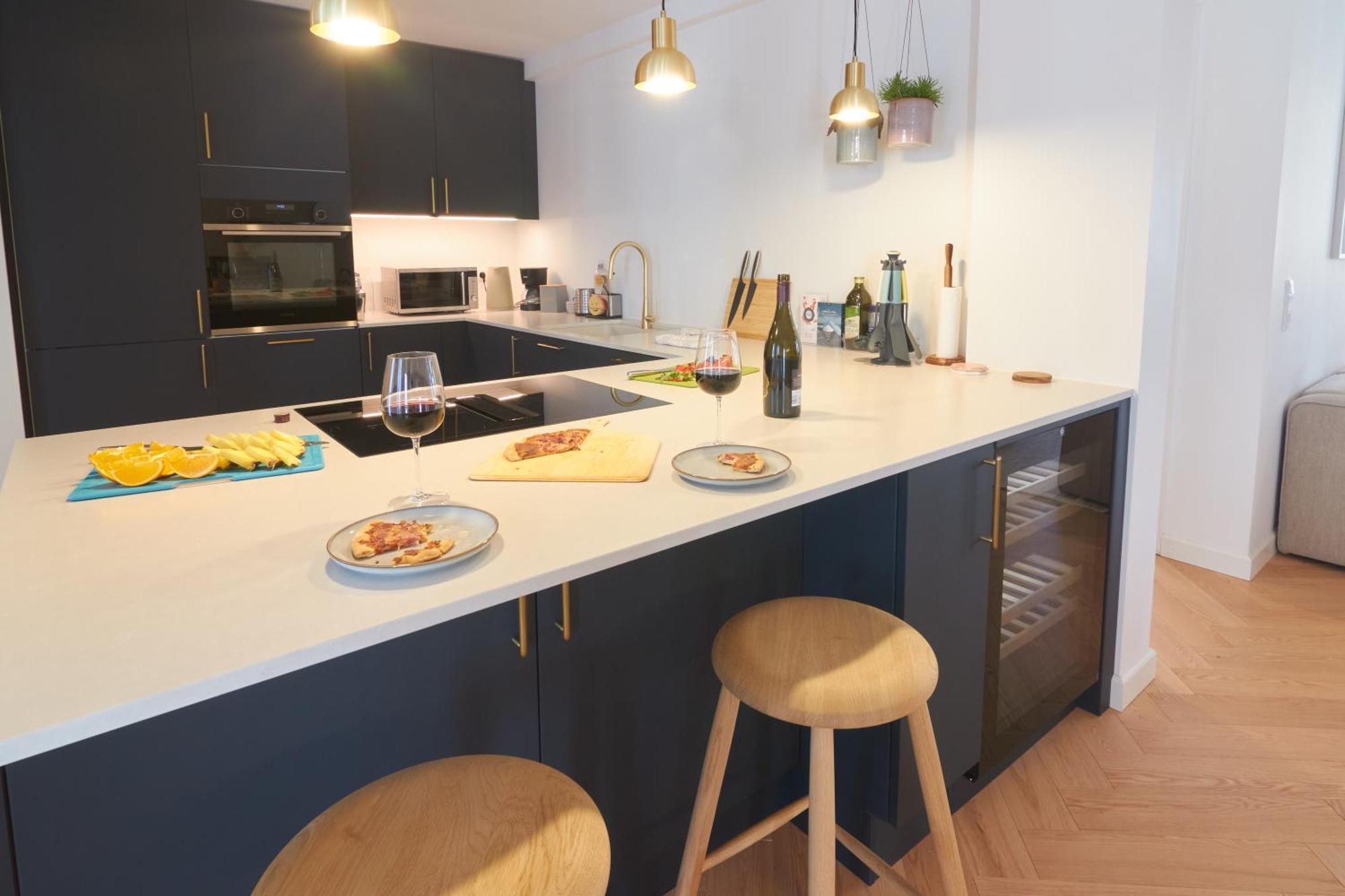 Designer 2 Bedroom With Private Balcony * København